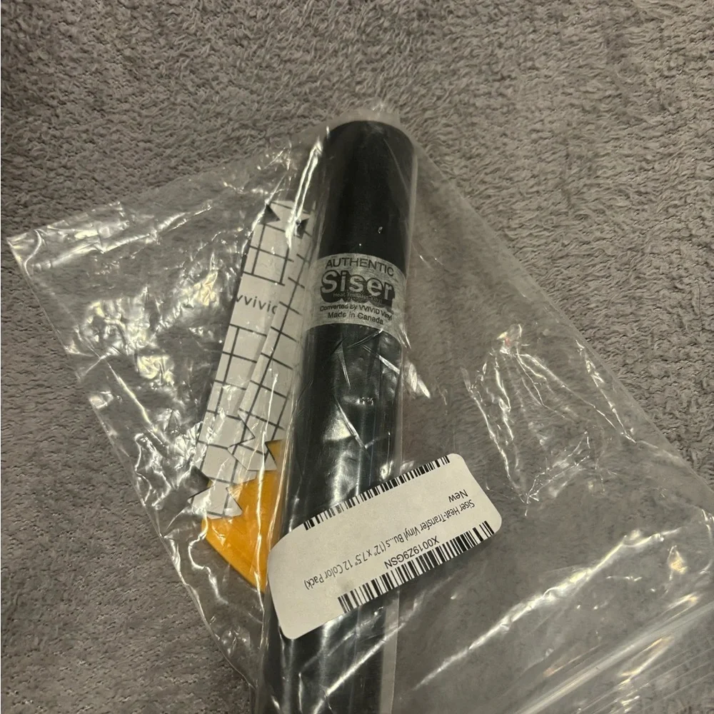 -Transfer Vinyl Bundle Including Detailer Squeegee and 2X Black Felt Decals‎